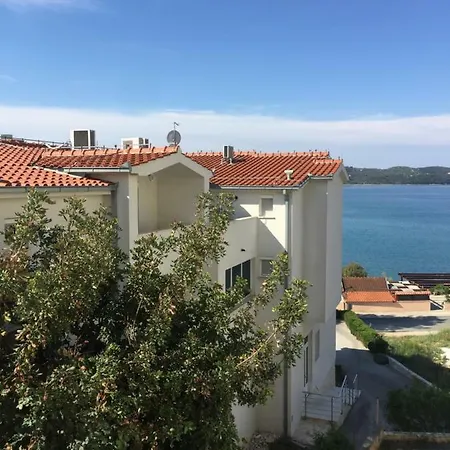 Rozac * Trogir